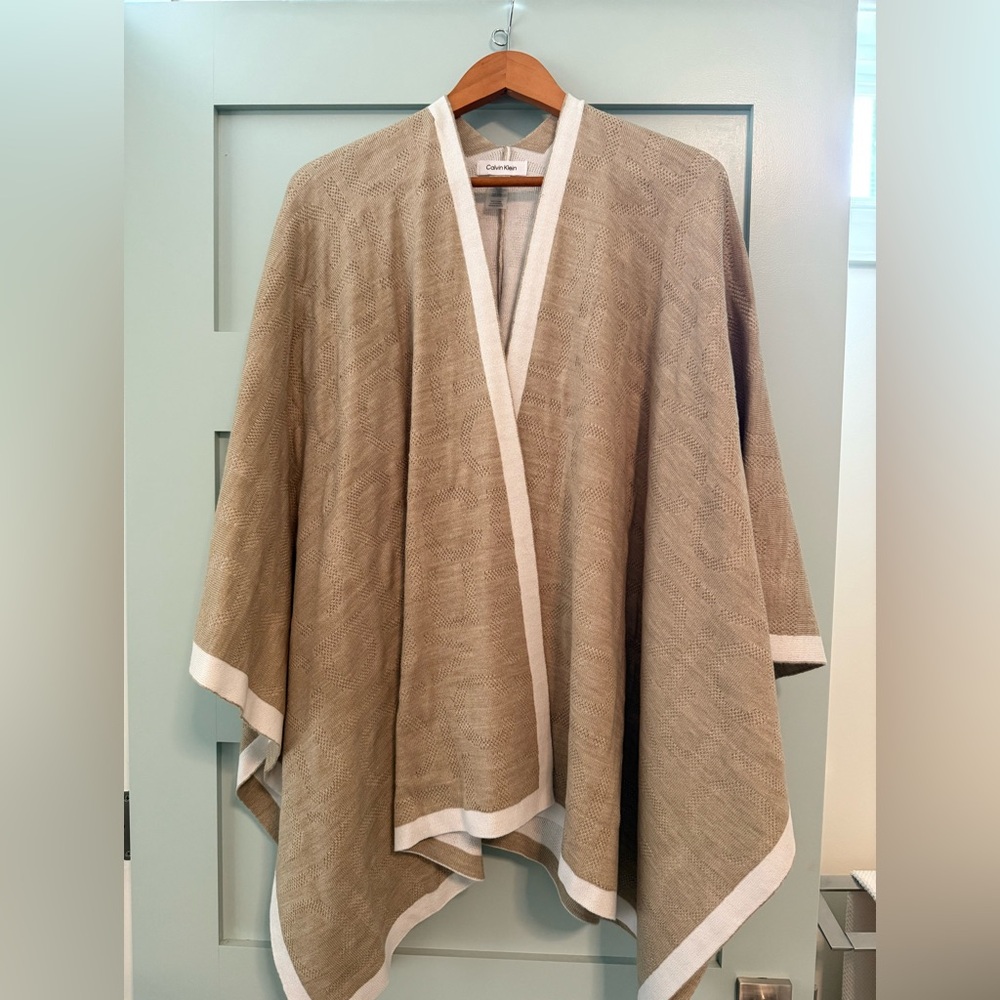 Calvin Klein Beige and White Cardigan